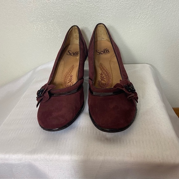 Sofft Burgundy Suede Heels – Size 7 Narrow – Beaded Flower Detail 🌸 - Picture 2 of 7
